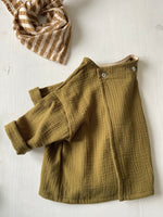 Charger l'image dans la galerie, Blouse à double boutonnage Olive
