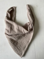 Charger l'image dans la galerie, Foulard en Gaze de Coton Gris cailloux
