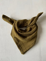 Charger l'image dans la galerie, Foulard en Gaze de Coton Olive
