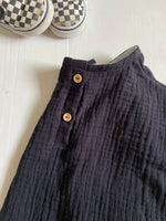 Charger l'image dans la galerie, Blouse Oversize en triple gaze de coton Noir
