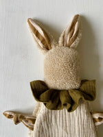 Charger l'image dans la galerie, Doudou Lapin Chiffon Havane
