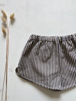 Charger l'image dans la galerie, Short arrondi Rayures Indigo
